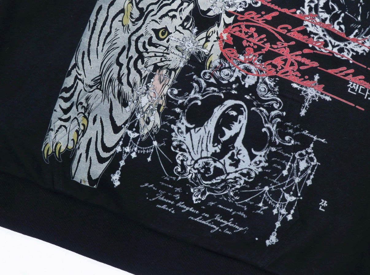SANGIA ‘GROWL’ HOODIE